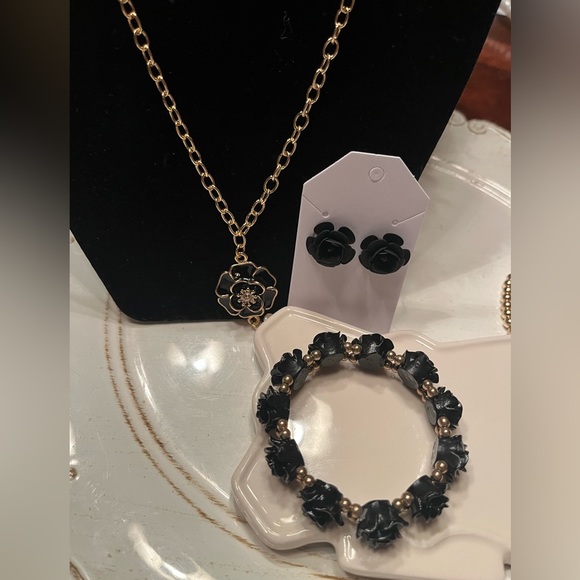Jewelry - Fashion gold tone and black rose necklace and earrings bundle nwot